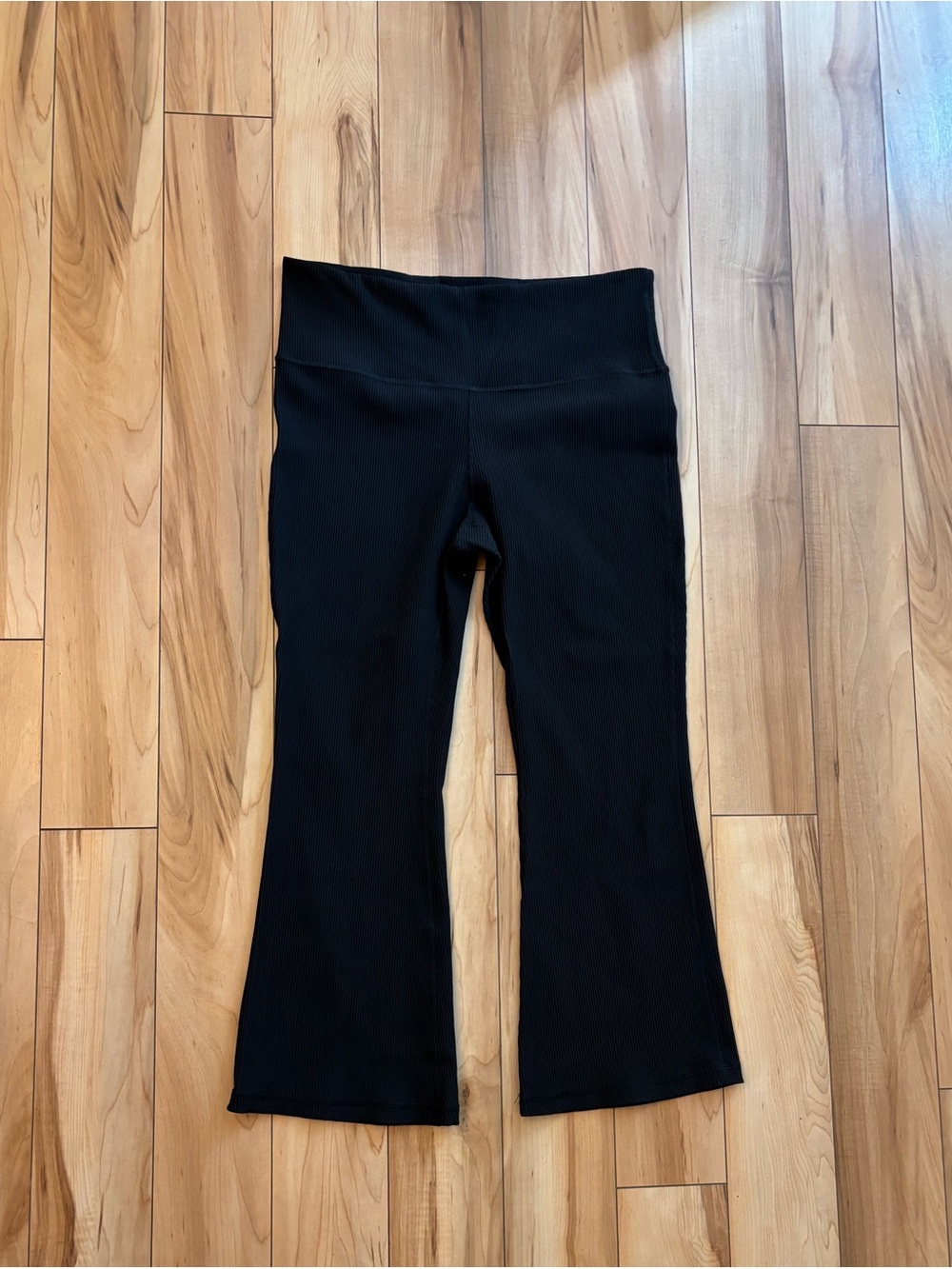 Athleta Elation Ribbed Crop Flare Yoga Pants